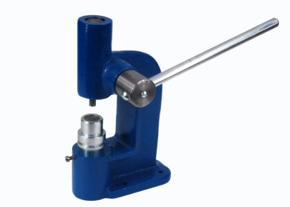 Hand button covering machine